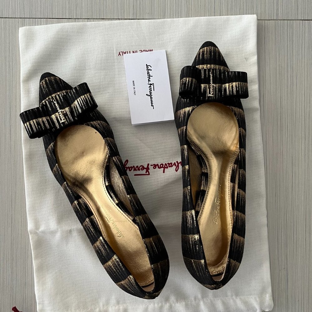 Metallic bow pumps - Picture 15 of 16